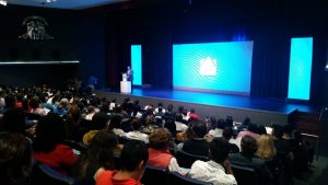La Universidad Juárez fue sede de la Cumbre Global de Liderazgo